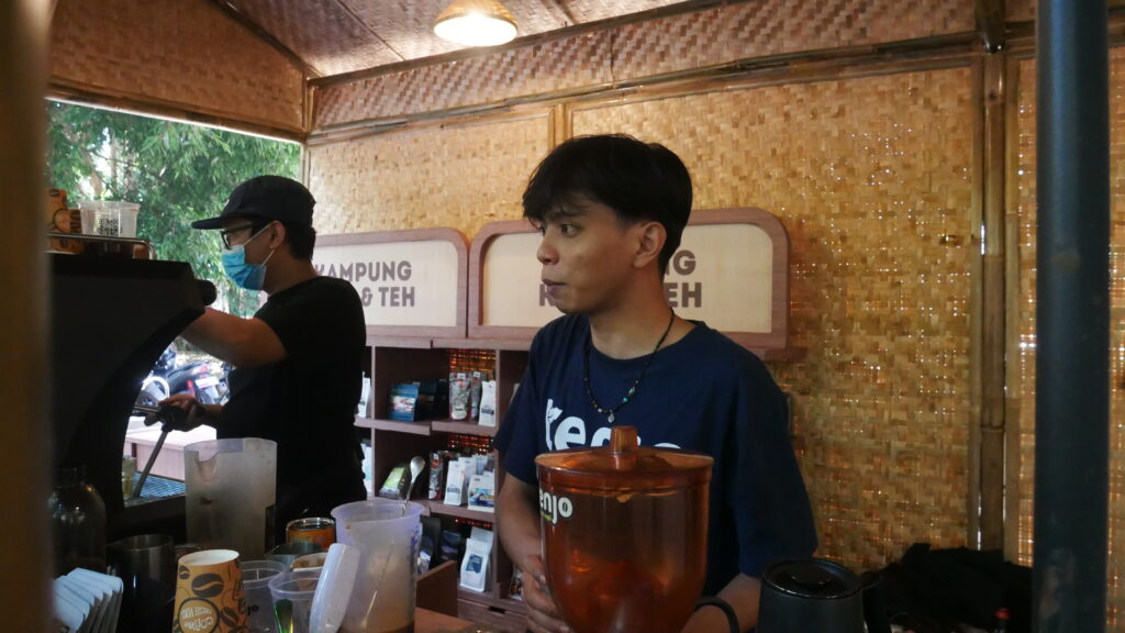 Kopi bukan sekadar minuman. Ia adalah ekonomi, budaya dan harapan. Dari Aceh hingga Papua, Indonesia disatukan oleh aroma kopi.